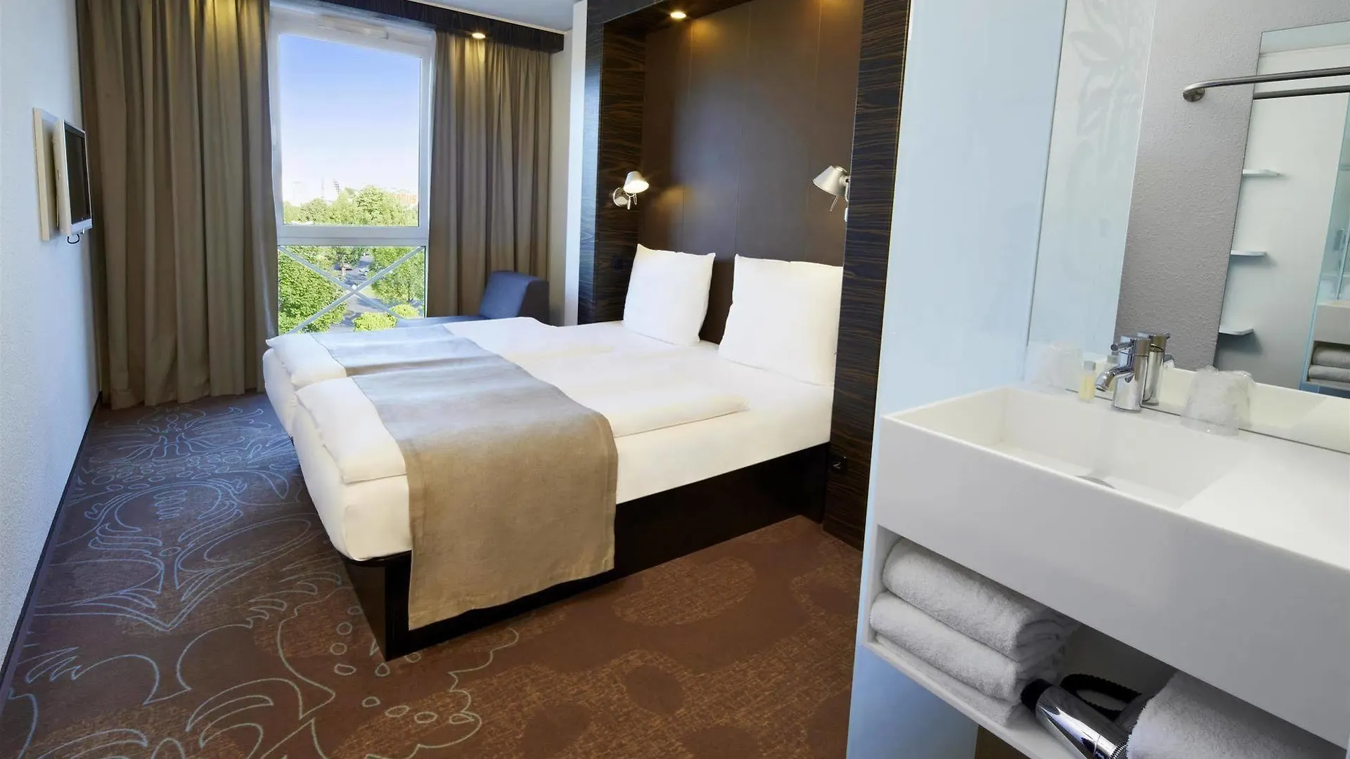 B&B Hotel Koeln-West 2*, كولونيا