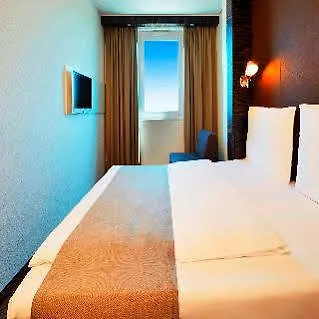 B&B Hotel Koeln-West كولونيا